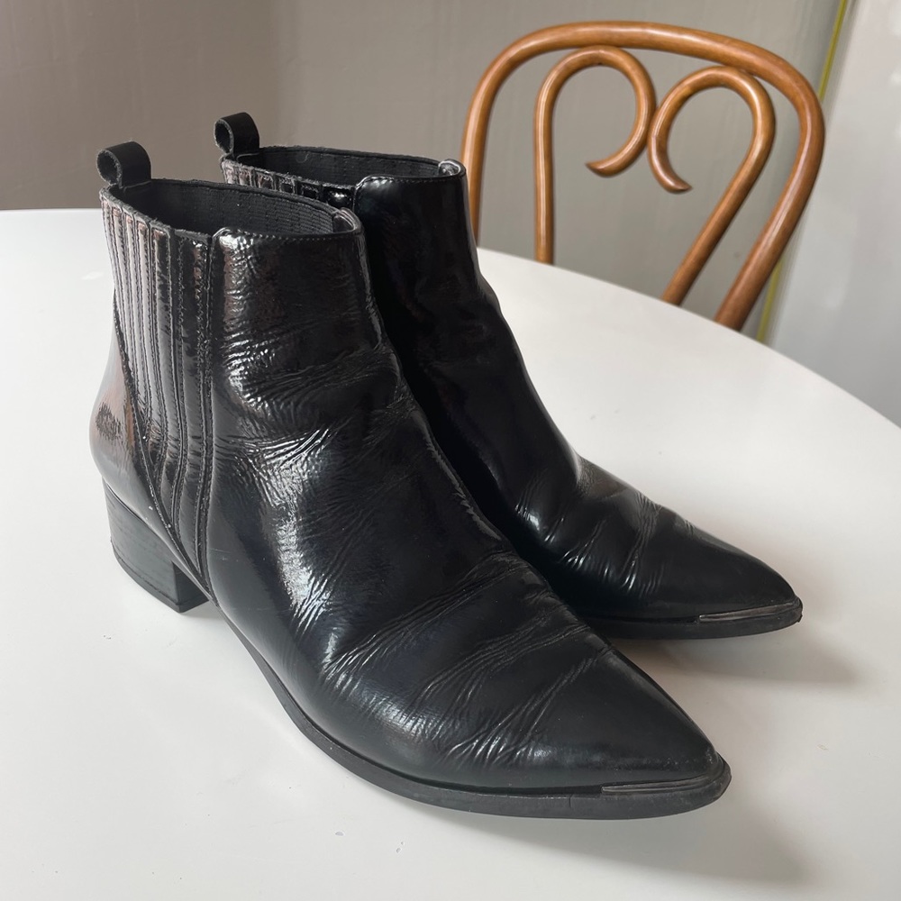 Marc Fisher Yolli patent leather ankle boots 7.5